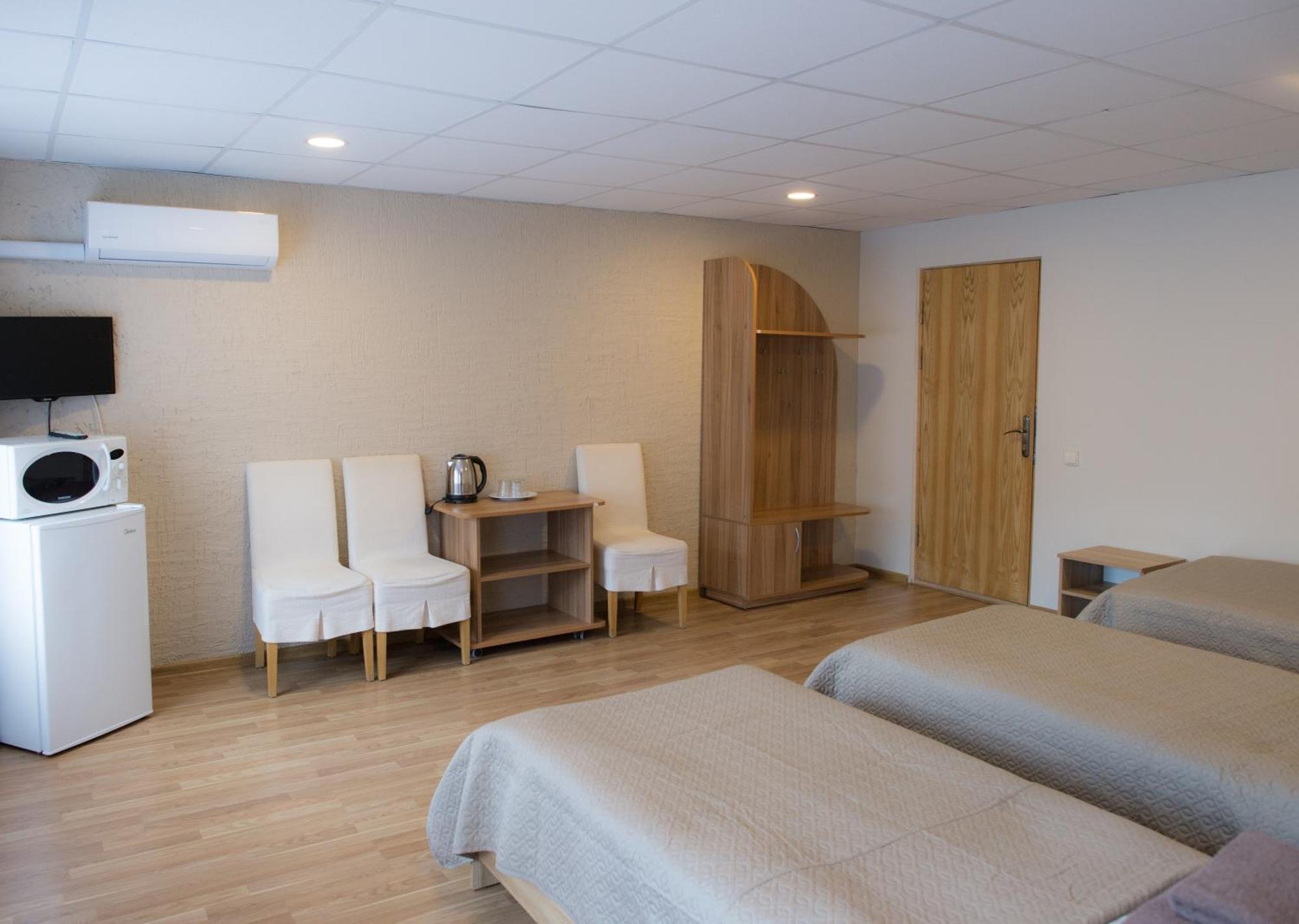 Hostel Kauno Jachtklubas Baltosios Bures Kaunas Zimmer foto