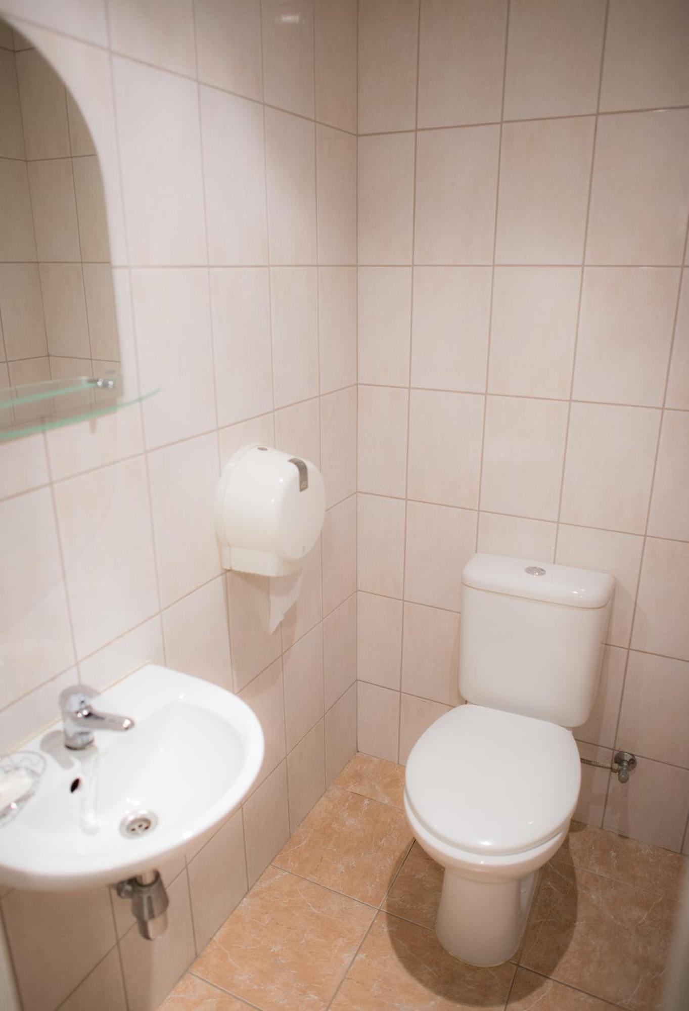 Hostel Kauno Jachtklubas Baltosios Bures Kaunas Zimmer foto